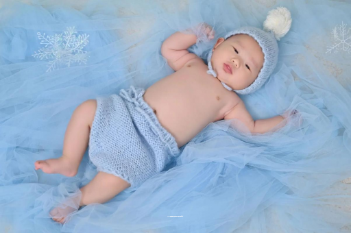 孟津宝宝脚热怎么回事